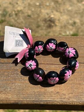 Genuine KuiKui Tree Nut Bracelet-NWT